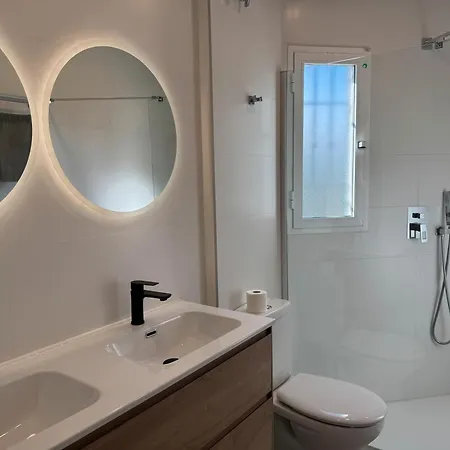 With Private Pool *